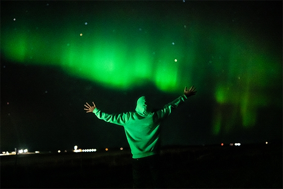 Ο rapper Σοβαρότης Μηδέν από την Αλεξανδρούπολη, το πρώτο μέλος της Top Shelf Distribution και της Minos EMI