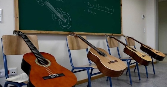 Δικαίωμα υποβολής αίτησης έχουν οι μαθητές και οι μαθήτριες που διαμένουν στον Νομό Έβρου. 