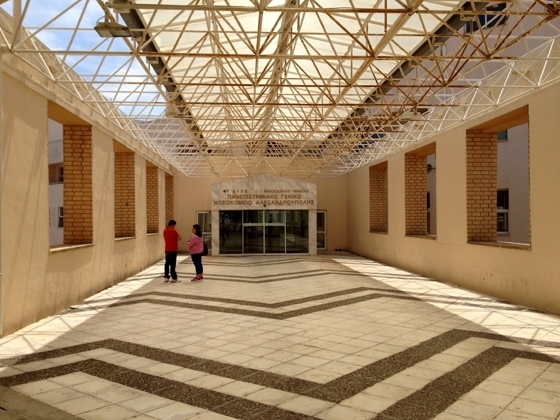 Ποια είναι η κατάσταση της υγείας του βρέφους με μηνιγγίτιδα - Τι λέει ο ο διευθυντής Παιδιατρικής Κλινικής