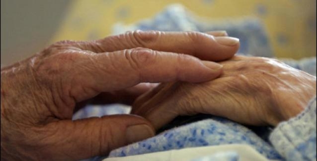 Βρέθηκε η οικογένεια της ηλικιωμένης που εντοπίστηκε λιπόθυμη σε παραλία της Αλεξανδρούπολης