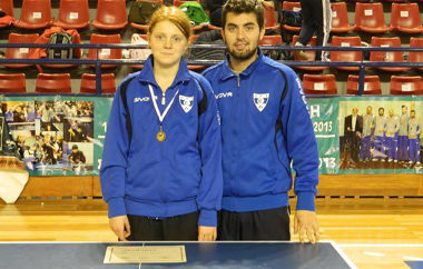 Η Θεοδώρα Βασιλειάδου με τον προπονητή της.