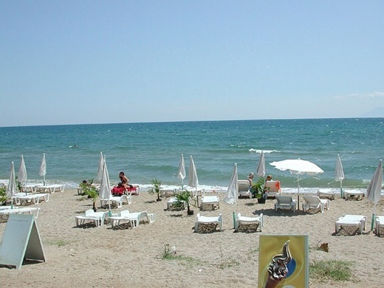 Τα πρώτα "μπάνια του λαού" στην Αλεξανδρούπολη