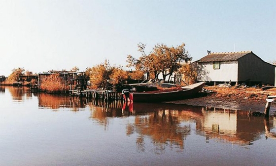 Στα χέρια της κυβέρνησης το μέλλον των καλυβών στο Δέλτα του Έβρου 