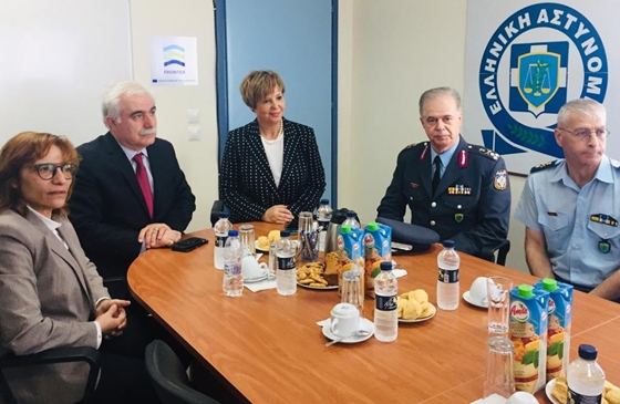 Η υπουργός Προστασίας του Πολίτη στον Έβρο: Ήλθον, είδον και απήλθον!