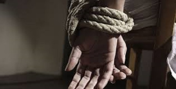 Κρατούσαν ομήρους σε δασική περιοχή της Κομοτηνής και ζητούσαν λύτρα για να τους αφήσουν ελεύθερους