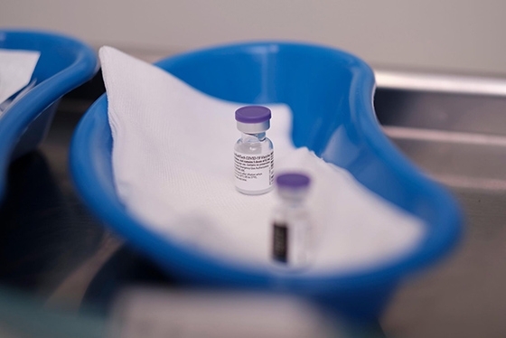 Από σήμερα ο εμβολιασμός των υγειονομικών στα νοσοκομεία του ΕΣΥ - Πότε έρχονται τα εμβόλια στον Έβρο