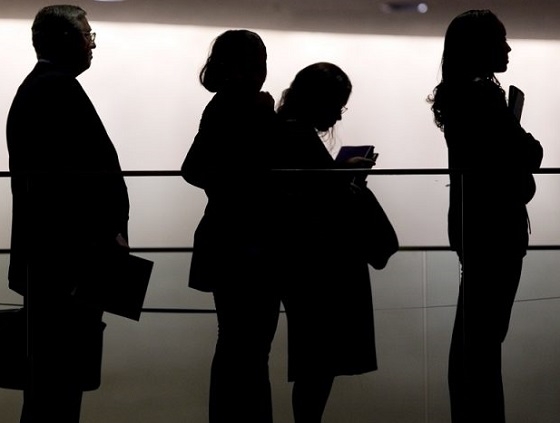 Επιδότηση ανέργων άνω των 55 ετών, για πρόσληψη από φορείς του δημόσιου τομέα.