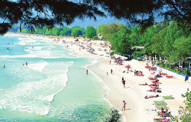 'Βούλιαξαν' τον Έβρο και τη Θάσο.