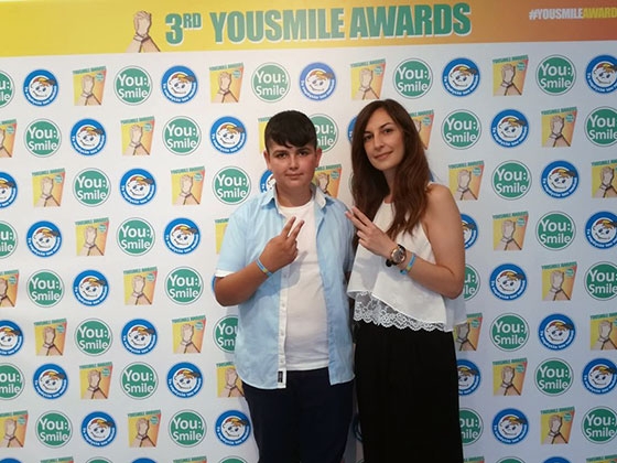 Στιγμιότυπο με τον Αρήφ Σαλήογλου από το Γυμνάσιο Σουφλίου και τη δασκάλα του