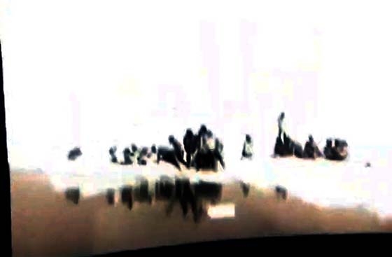 Βίντεο ντοκουμέντο από θερμική κάμερα: Διακινητές προσπαθούν να περάσουν δεκάδες μετανάστες από τον Έβρο