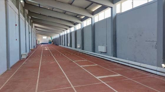 Με θαλασσινό νερό από τη γεωθερμική αντλία θερμότητας θα ζεσταίνεται το κλειστό προθερμαντήριο «Φώτης Κοσμάς»