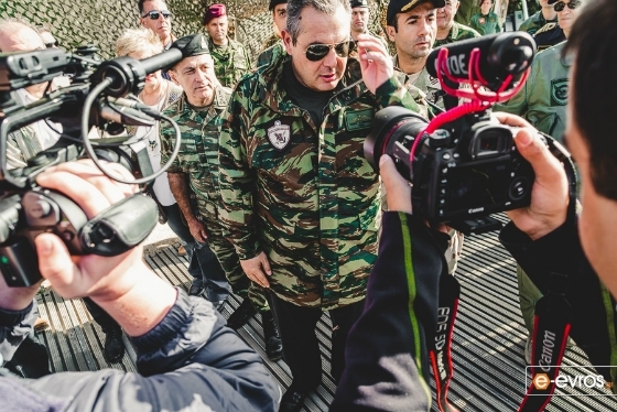 Π.Καμμένος: «Δεν θα μειωθεί η στρατιωτική θητεία στις ένοπλες δυνάμεις»