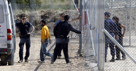 Προσλήψεις 155 ατόμων στα Κέντρα Κράτησης Αλλοδαπών – 15 θέσεις στο Φυλάκιο Ορεστιάδας