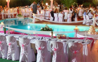 Η εκδήλωσή σας αποτελεί για εμάς την υπέρτατη δοκιμασία που θα μας φέρει στα όρια της τελειότητας.