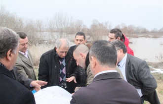 Επισκέψεις σε περιοχές ευάλωτες σε πλημμυρικά φαινόμενα και στις δύο πλευρές του Έβρου.