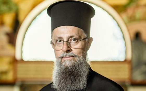 Χειροτονήθηκε το 1994 διάκονος και μετέπειτα πρεσβύτερος και αρχιμανδρίτης από τον μακαριστό Μητροπολίτη Ελευθερουπόλεως Ευδόκιμο. 