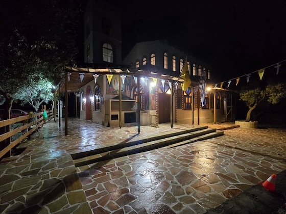  Ο Ναός θα παραμείνει ανοιχτός καθ' όλη τη διάρκεια της ημέρας της εορτής.