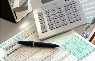 Σύμφωνα με τον βασικό κανονισμό του ΙΚΑ 'Κάθε παροχή που καταβλήθηκε αχρεώστητα από το ΙΚΑ επιστρέφεται εντόκως'.