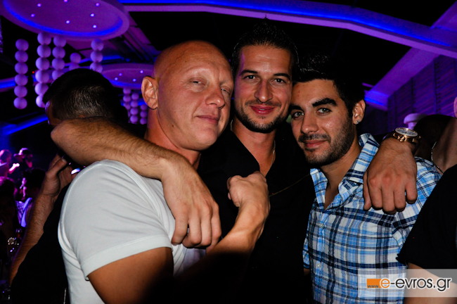 Closing party για το καλοκαίρι του 2011 στο Reina Summer club.
