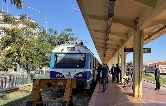 Εδώ και χρόνια, η σιδηροδρομική σύνδεση στον Έβρο χαρακτηρίζεται από μια διαρκή αβεβαιότητα.