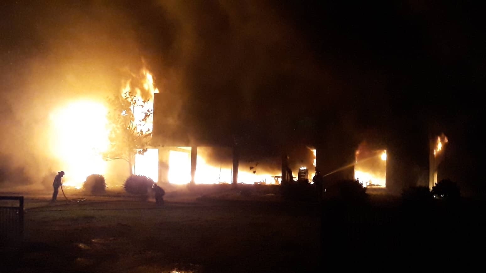 Κάηκε ολοσχερώς επιχείρηση επίπλων στο Θούριο Ορεστιάδας (video)