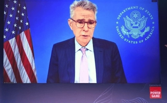 Ο κ. Πάιατ υπενθύμισε τη συνεργασία που είχε ως πρέσβης στην Ελλάδα με την ελληνική κυβέρνηση και τις τοπικές αρχές στο θέμα του σταθμού της Αλεξανδρούπολης.