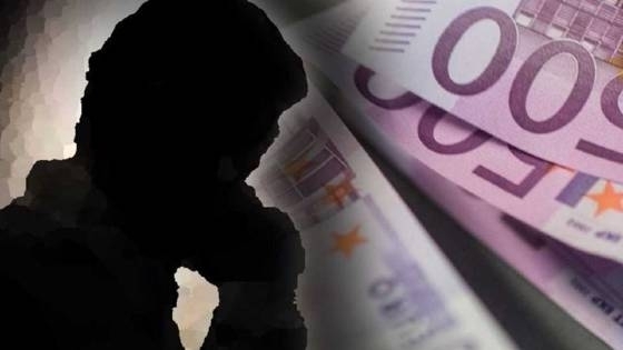Στην μία περίπτωση ο δράστης προσποιήθηκε τον υπάλληλο της ΔΕΗ.
