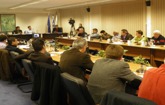 55 τα θέματα της ημερήσιας διάταξης που θα συζητηθούν.