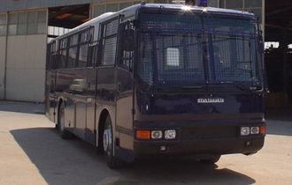 Αστυνομικοί με υπηρεσιακά λεωφορεία από τον Έβρο πήγαν Θεσ/νίκη για να μεταφέρουν άτομα στη Δράμα.