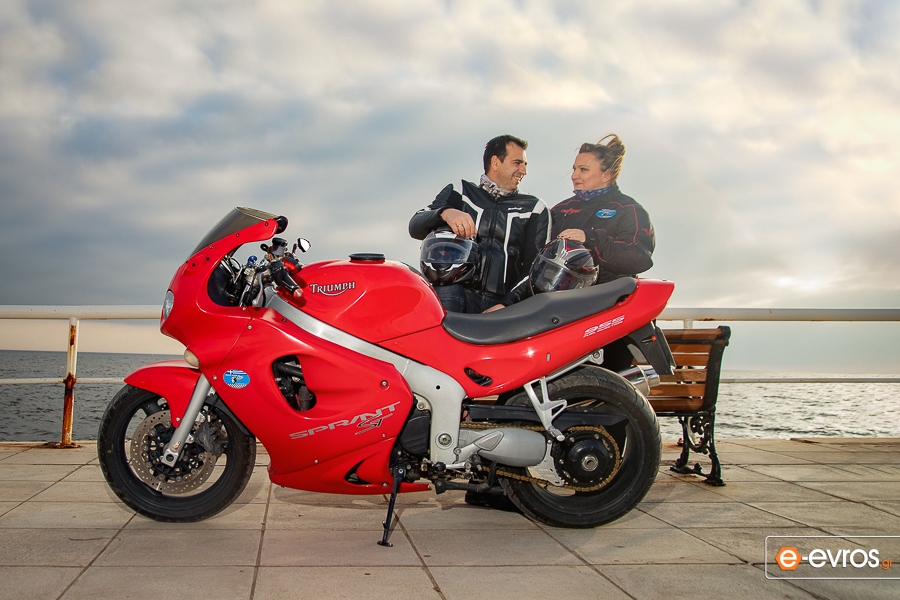 Who is Σούλα & Μάκης;