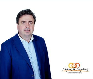 Ο κ. Κανελάκης από το 1991 εώς και σήμερα διατηρεί γραφείο φοροτεχνικών και συμβούλων επιχειρήσεων στην Αλεξανδρούπολη.