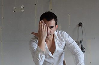 Who is Κωνσταντίνος;