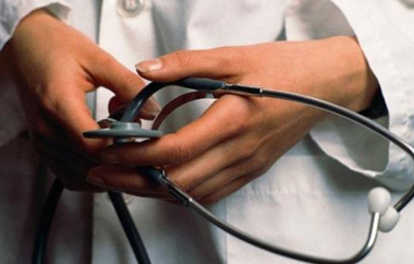 Οι πολίτες (ανεξαρτήτως του εάν είναι ή όχι ασφαλισμένοι) θα μπορούν να επικοινωνούν με τους πενταψήφιους τηλεφωνικούς αριθμούς.