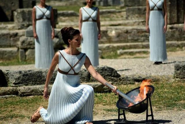 Σε λίγη ώρα ξεκινάει το ταξίδι της Ολυμπιακής Φλόγας για το Ρίο