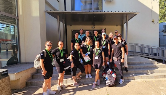 Το Catchball είναι ένα κοινωνικό ομαδικό άθλημα αποκλειστικά και μόνο για γυναίκες.