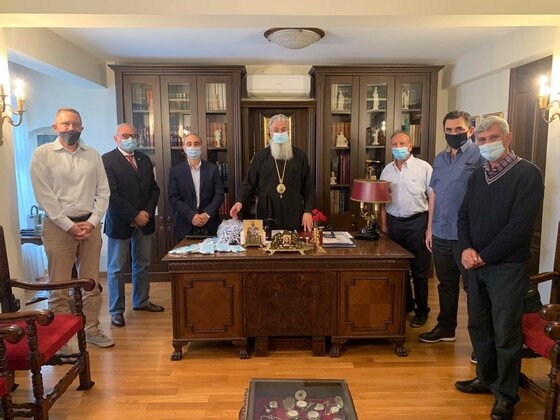 200 μάσκες για τις ανάγκες των ιδρυμάτων της Μητρόπολης από την Λέσχη Αλεξανδρουπολιτών