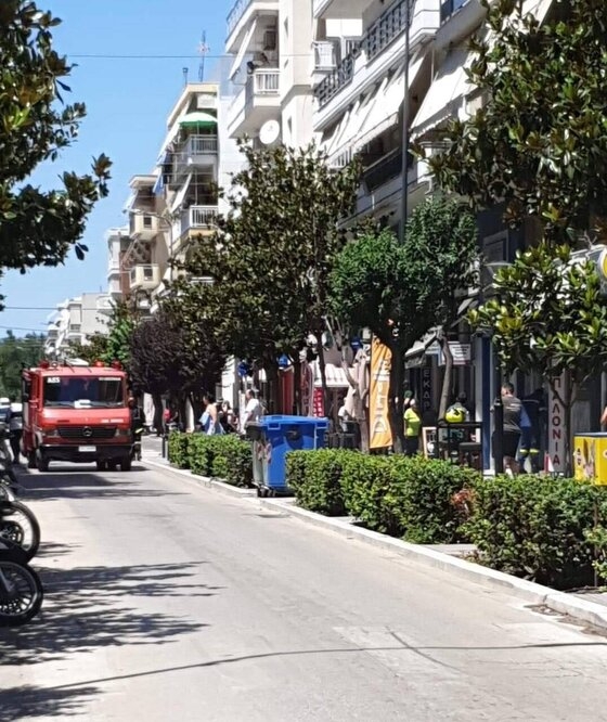 Φωτογραφία από το σημείο της έκρηξης πυροτεχνημάτων στην Αλεξανδρούπολη.