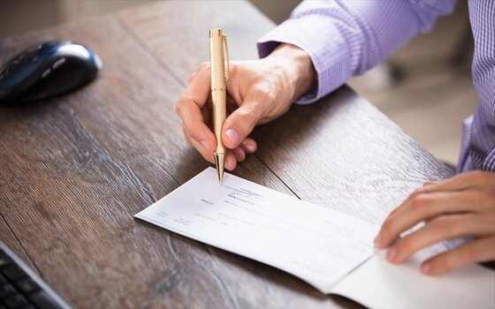 Ο Εμπορικός Σύλλογος Αλεξανδρούπολης ενημερώνει τα μέλη του ότι «παγώνει» για 75 ημέρες η πληρωμή επιταγών που λήγουν μέχρι τις 28 Φεβρουαρίου 2021.