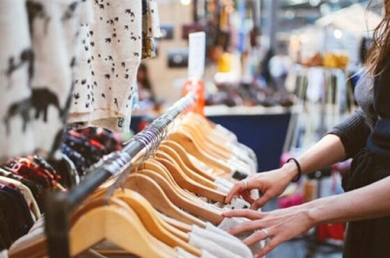 Super Market: Τέλος σε πωλήσεις για είδη ένδυσης, υπόδησης, ηλεκτρικά και βιβλία