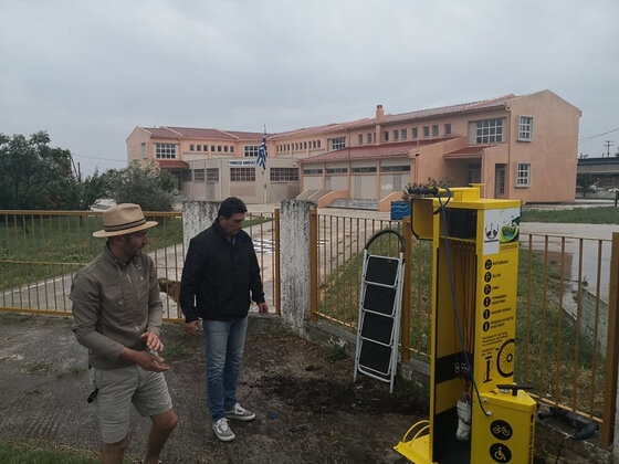 Οι πρώτοι σταθμοί επισκευής ποδηλάτου με φωτοβολταϊκό πάνελ στην Άνθεια του δήμου Αλεξανδρούπολης!