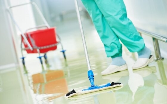 Διαμαρτυρία των εργαζομένων καθαριότητας του ΠΓΝΑ - 120 οικογένειες μένουν χωρίς δουλειά