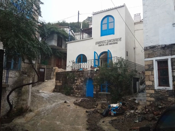 Συμβολή του στρατού στην αποκατάσταση των ζημιών της Σαμοθράκης (φώτο)